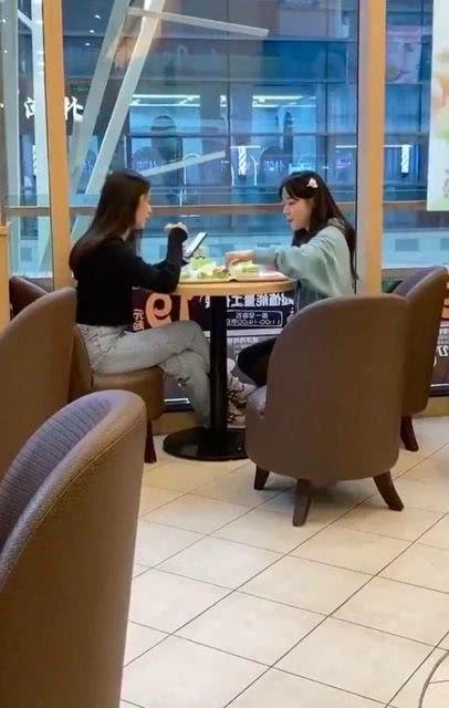 嘴小口嚼在线视频,品味生活之美——嘴小口嚼在线视频深度解析